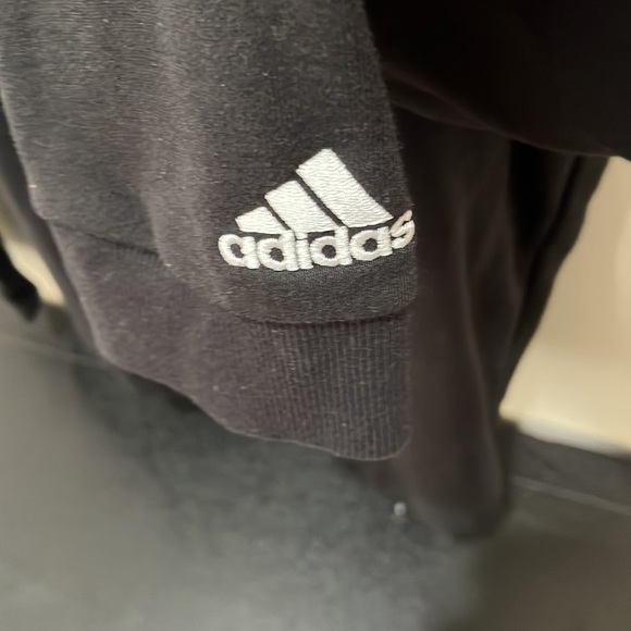 Adidas Essentials Linear Logo Crew Neck Sweatshirt - Picture 9 of 10